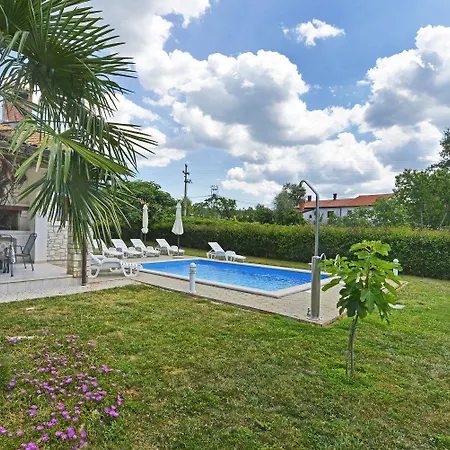 Prima Villa Jurici