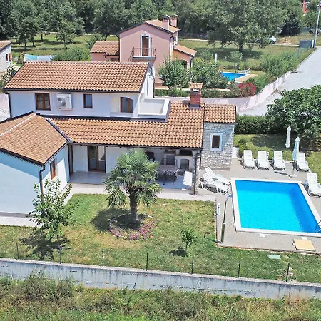 Prima Villa Jurici