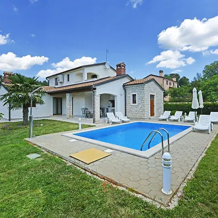 Prima Villa Jurici