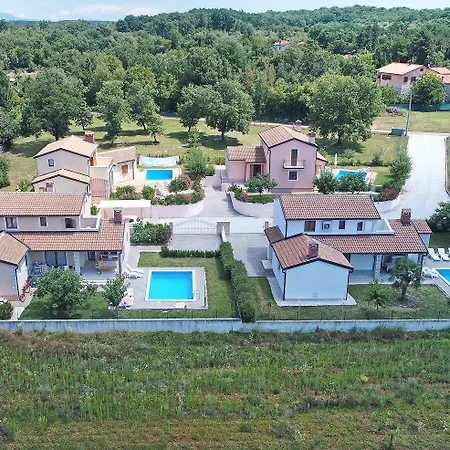Villa Prima *
